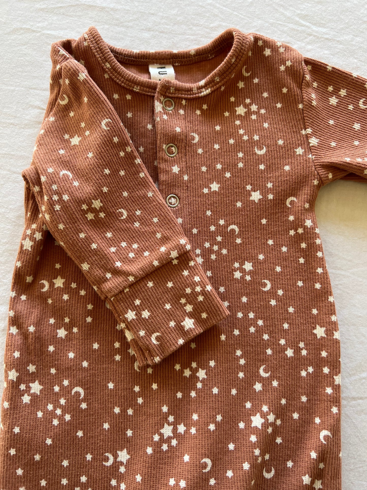 Hux Long Sleeve Onesie 0-3M