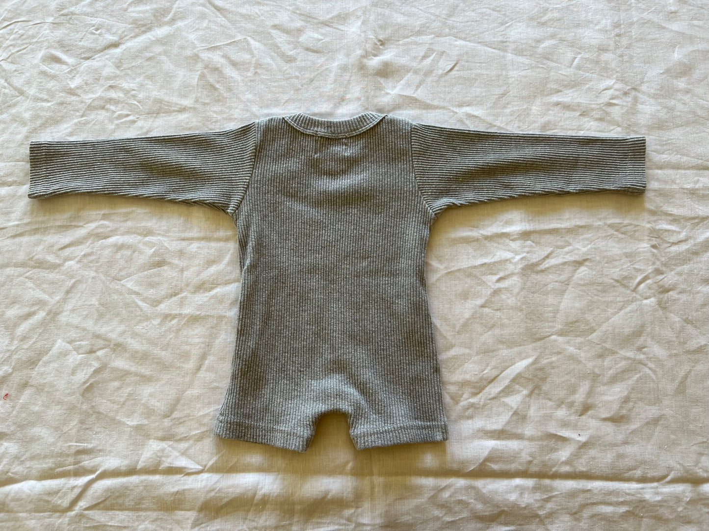 By Billie Grey Romper 6-12M